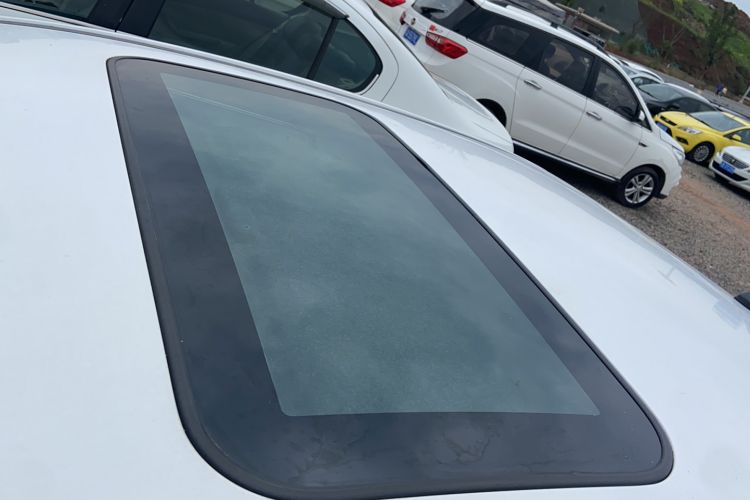 Used Mitsubishi Lancer EX 2013 Fashion Edition 1.8L CVT Comfort Version Roof
