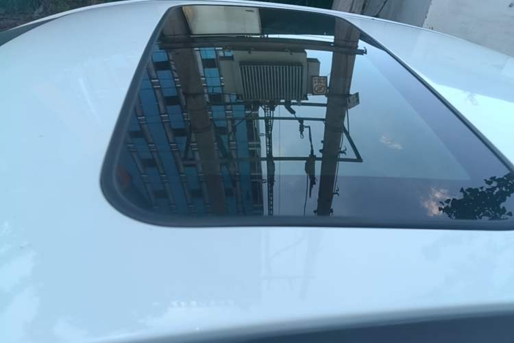 Used Mitsubishi Lancer EX 2013 Style Edition 1.6L Manual Luxury Model Roof