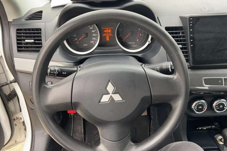 Used Mitsubishi Lancer EX 2013 Fashion Edition 1.8L CVT Comfort Version Steering Wheel