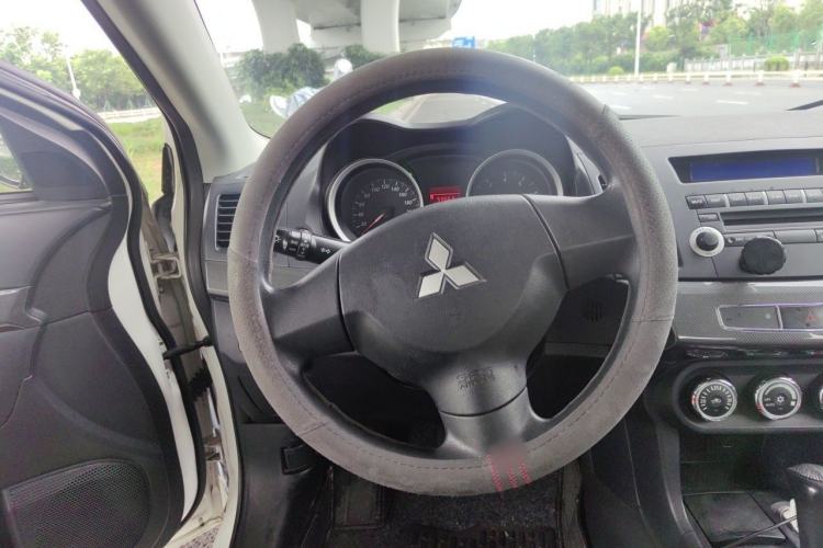 Used Mitsubishi Lancer EX 2013 Fashion Edition 1.8L CVT Comfort Version Steering Wheel