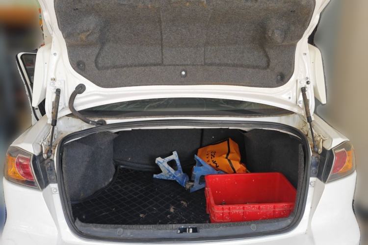 Used Mitsubishi Lancer EX 2013 Fashion Edition 1.8L Manual Comfort Version Trunk