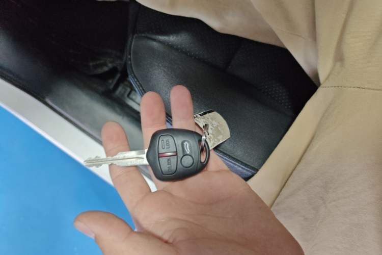 Used Mitsubishi Lancer EX 2013 Chasing Edition 1.8L Manual Luxury Model Vehicle Key
