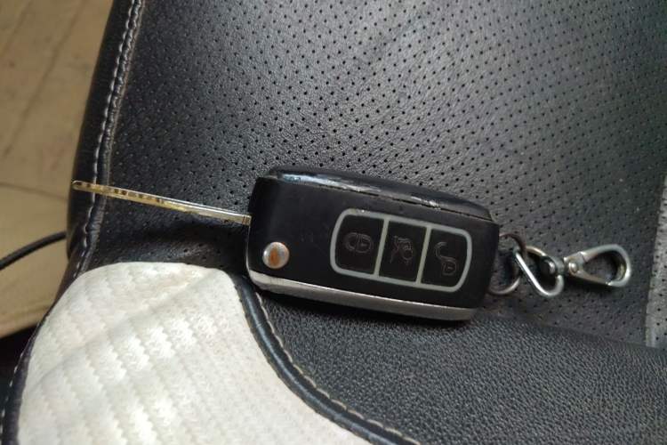 Used Mitsubishi Lancer EX 2013 Chasing Edition 1.8L Manual Luxury Model Vehicle Key