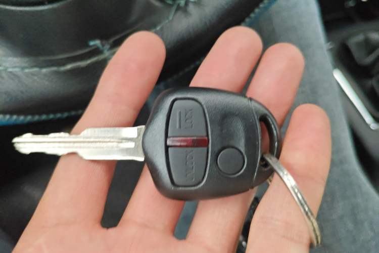 Used Mitsubishi Lancer EX 2013 Fashion Edition 1.8L Manual Comfort Version Vehicle Key