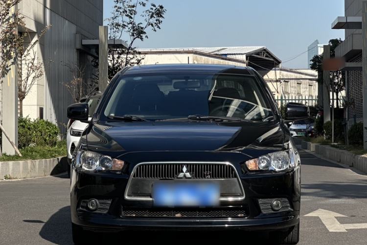 Used Mitsubishi Lancer EX 2014 Racing Edition 1.8L CVT Comfort Model Exterior 3