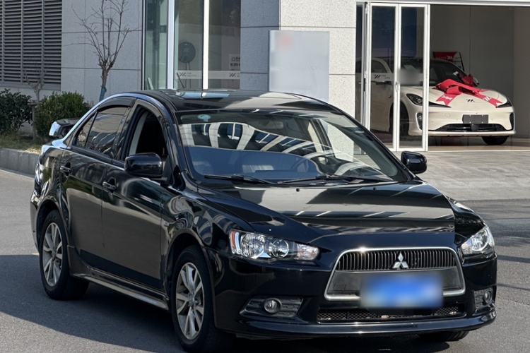 Used Mitsubishi Lancer EX 2014 Racing Edition 1.8L CVT Comfort Model Exterior 4