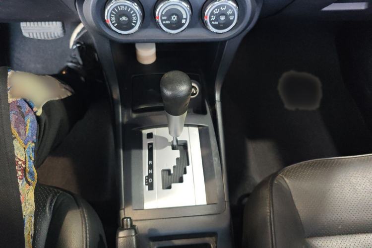 Used Mitsubishi Lancer EX 2014 Racing Edition 1.8L CVT Comfort Model Gear Lever