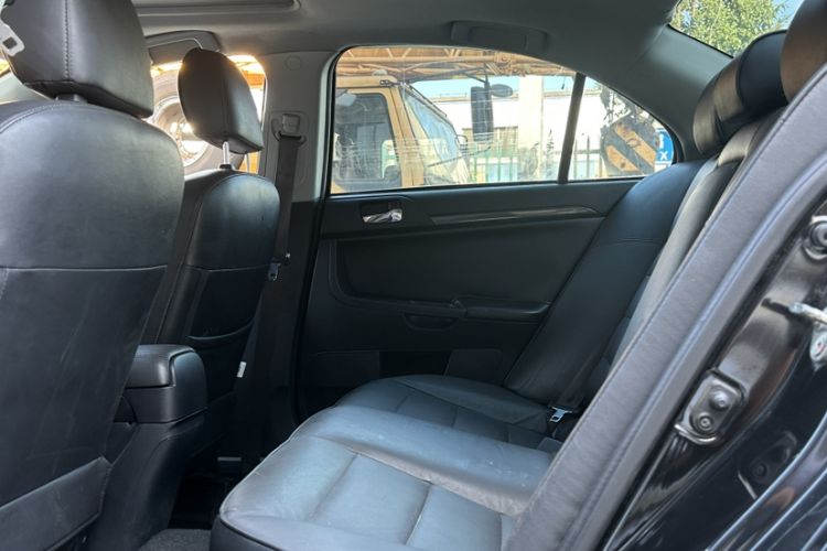 Used Mitsubishi Lancer EX 2014 Racing Edition 1.8L CVT Comfort Model Interior 4