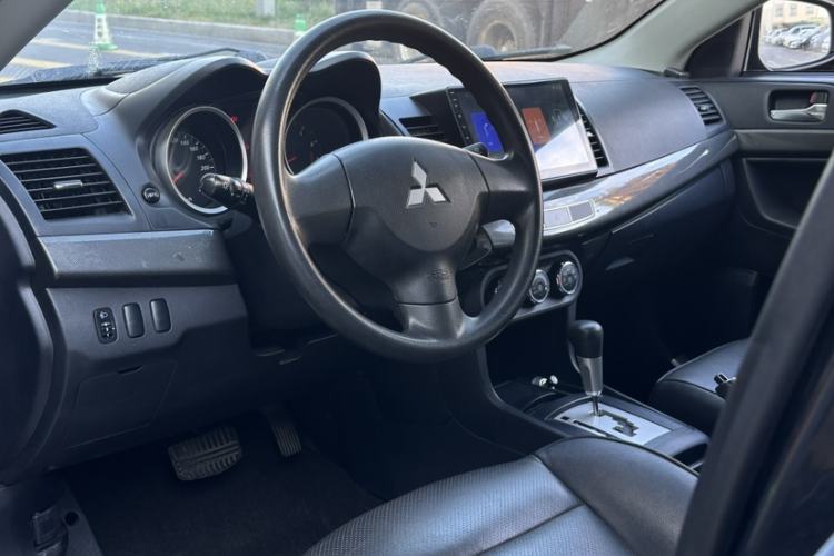 Used Mitsubishi Lancer EX 2014 Racing Edition 1.8L CVT Comfort Model Interior 5