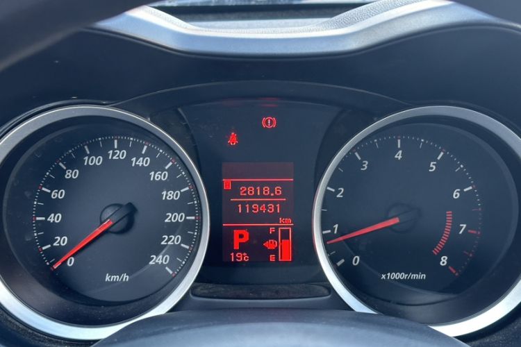 Used Mitsubishi Lancer EX 2014 Racing Edition 1.8L CVT Comfort Model Interior 6