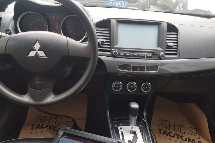 Used Mitsubishi Lancer EX 2014 Racing Edition 1.8L CVT Comfort Model Audio And AC Panel