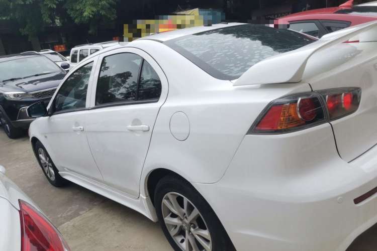 Used Mitsubishi Lancer EX 2014 Racing Edition 1.8L CVT Comfort Model Exterior 3