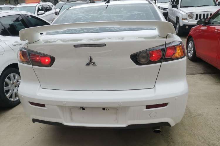 Used Mitsubishi Lancer EX 2014 Racing Edition 1.8L CVT Comfort Model Exterior 4