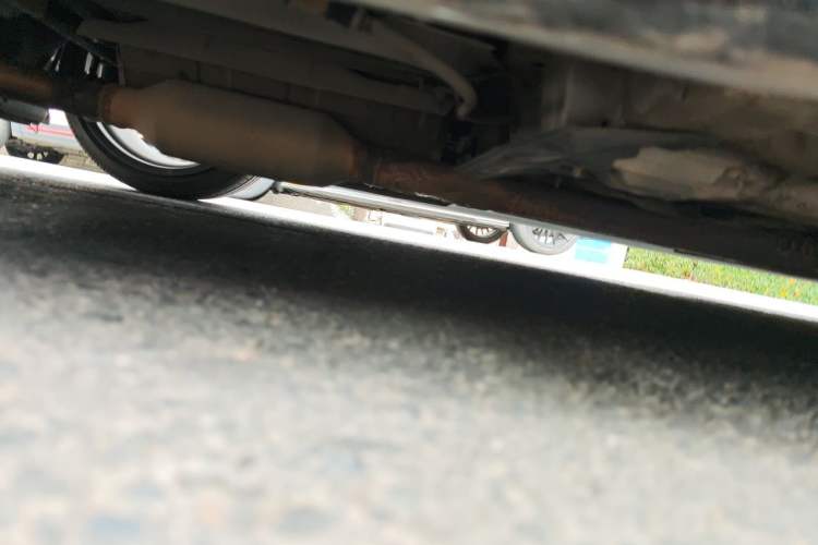 Used Mitsubishi Lancer EX 2015 1.8L CVT ZhiShang Edition China IV Standard Chassis Rear Right