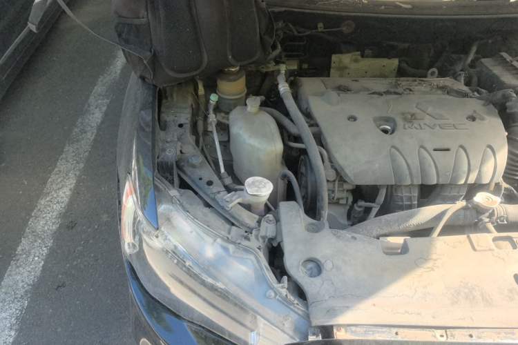 Used Mitsubishi Lancer EX 2015 1.8L CVT ZhiShang Edition China V Standard Engine Bay Right