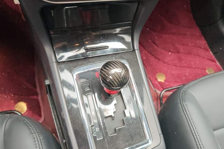 Used Mitsubishi Lancer EX 2015 1.8L CVT ZhiShang Edition China IV Standard Gear Lever
