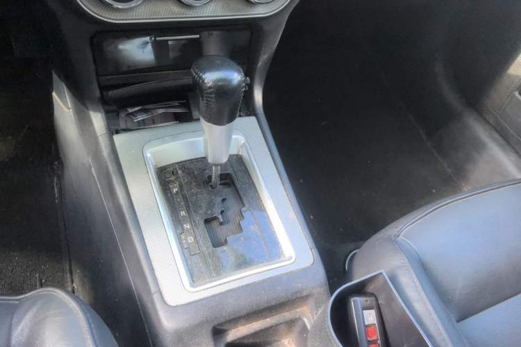 Used Mitsubishi Lancer EX 2015 1.8L CVT ZhiShang Edition China V Standard Gear Lever