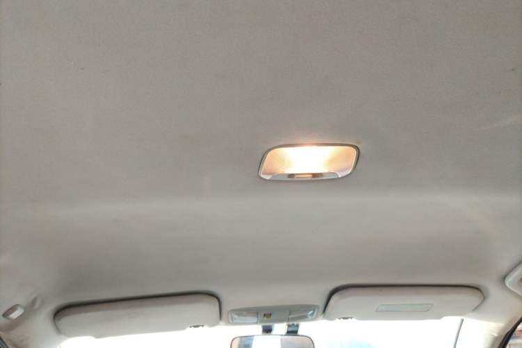 Used Mitsubishi Lancer EX 2015 1.8L CVT Fashion Edition China IV Standard Headliner