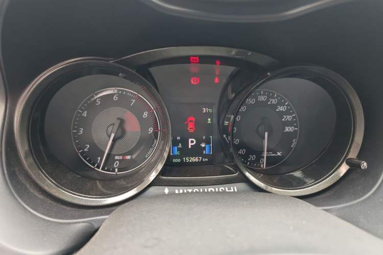 Used Mitsubishi Lancer EX 2015 1.8L CVT ZhiShang Edition China IV Standard Instrument Cluster