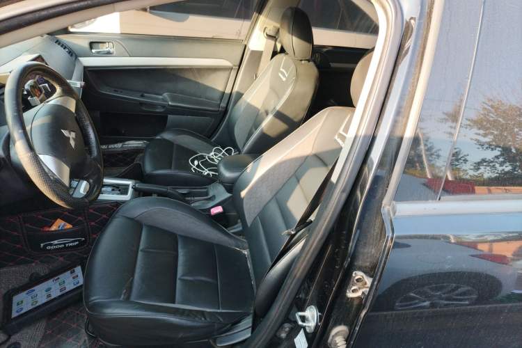Used Mitsubishi Lancer EX 2015 1.8L CVT Fashion Edition China IV Standard Left Front Seat