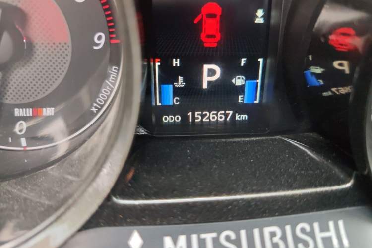 Used Mitsubishi Lancer EX 2015 1.8L CVT ZhiShang Edition China IV Standard Odometer Close Up