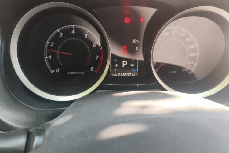 Used Mitsubishi Lancer EX 2015 2.0L CVT Flagship Edition Odometer Close Up