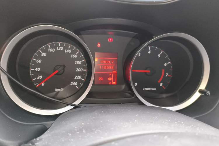 Used Mitsubishi Lancer EX 2015 1.8L Manual ZhiShang Edition China IV Odometer Close Up