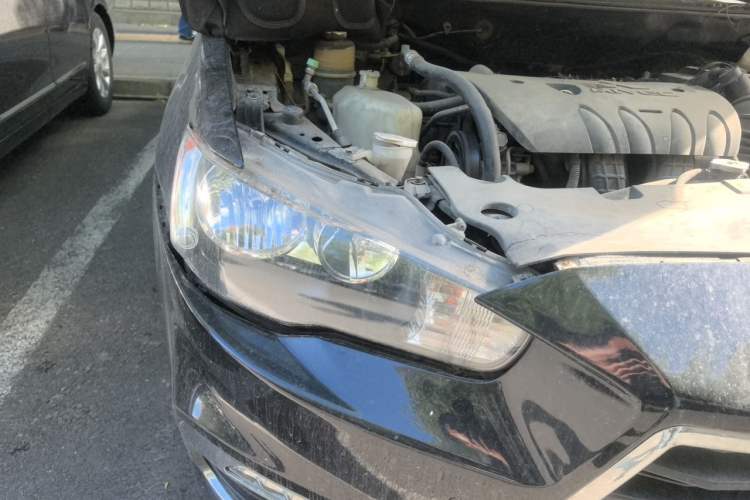 Used Mitsubishi Lancer EX 2015 1.8L CVT ZhiShang Edition China V Standard Right Front Headlight