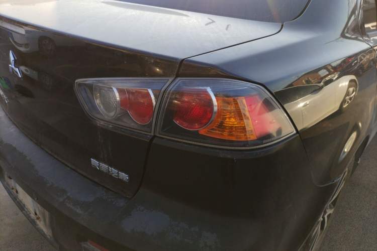 Used Mitsubishi Lancer EX 2015 1.8L CVT Fashion Edition China IV Standard Right Rear Taillight