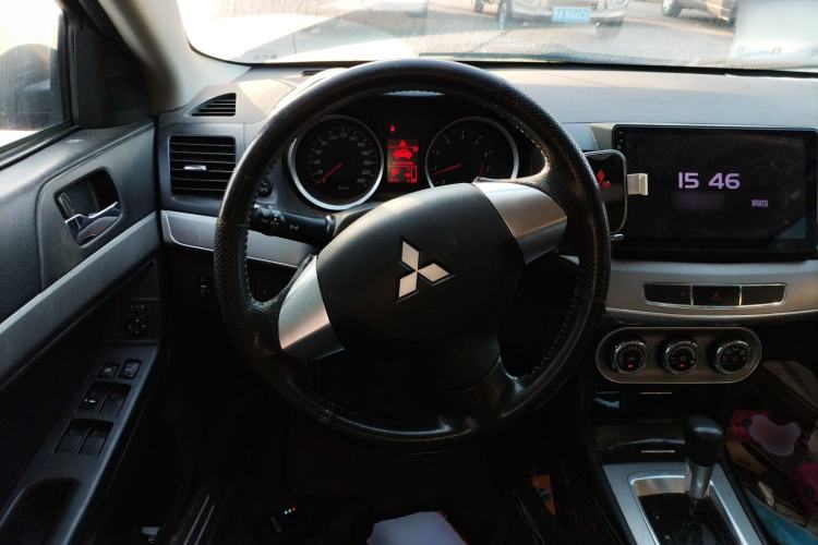 Used Mitsubishi Lancer EX 2015 1.8L CVT Fashion Edition China IV Standard Steering Wheel