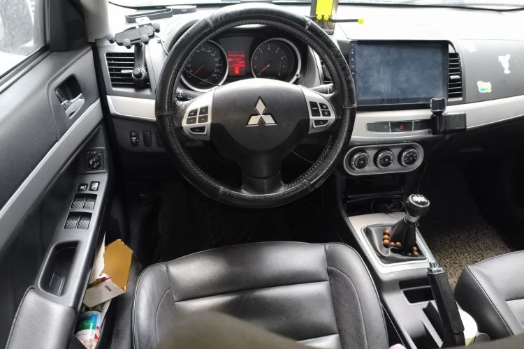 Used Mitsubishi Lancer EX 2015 1.8L Manual ZhiShang Edition China IV Steering Wheel