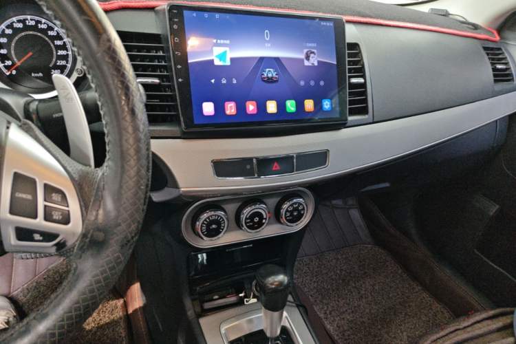 Used Mitsubishi Lancer EX 2015 1.8L CVT ZhiShang Edition China IV Standard Audio And AC Panel