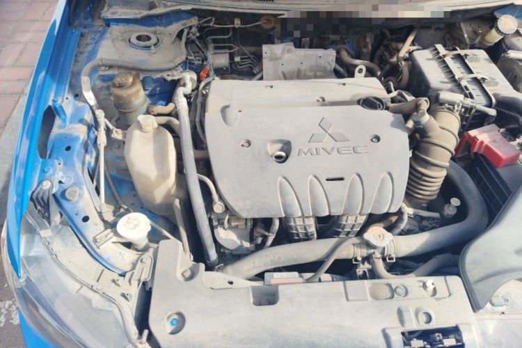 Used Mitsubishi Lancer EX 2015 1.8L CVT ZhiShang Edition China IV Standard Engine Bay Right