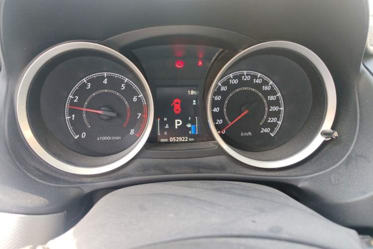 Used Mitsubishi Lancer EX 2015 1.8L CVT ZhiShang Edition China IV Standard Instrument Cluster