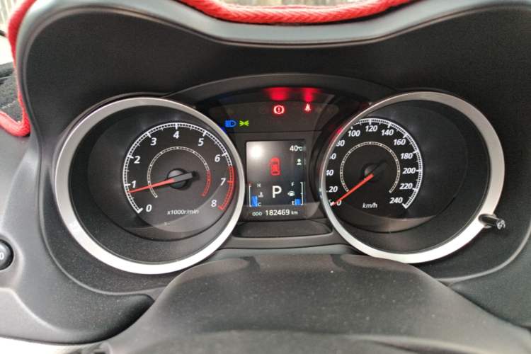 Used Mitsubishi Lancer EX 2015 1.8L CVT ZhiShang Edition China IV Standard Instrument Cluster