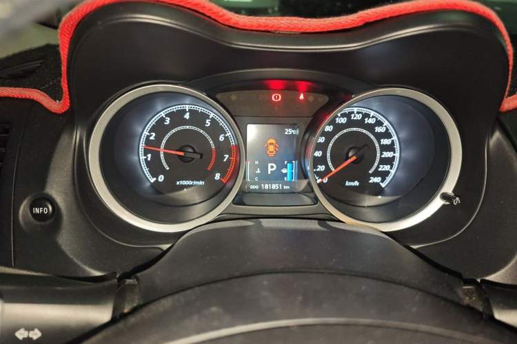 Used Mitsubishi Lancer EX 2015 1.8L CVT ZhiShang Edition China IV Standard Instrument Cluster