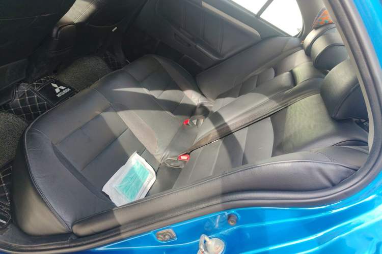 Used Mitsubishi Lancer EX 2015 1.8L CVT ZhiShang Edition China IV Standard Left Rear Seat