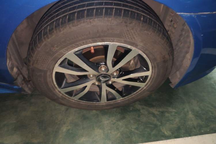 Used Mitsubishi Lancer EX 2015 1.8L CVT ZhiShang Edition China IV Standard Right Front Wheel Hub