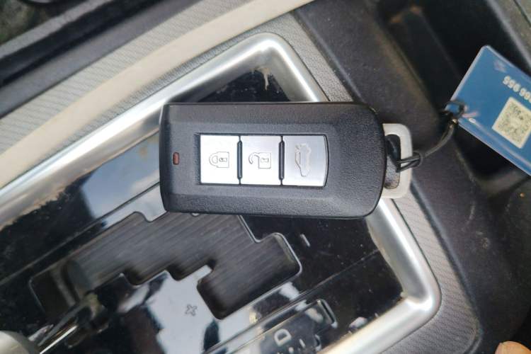 Used Mitsubishi Lancer EX 2015 1.8L CVT ZhiShang Edition China IV Standard Vehicle Key