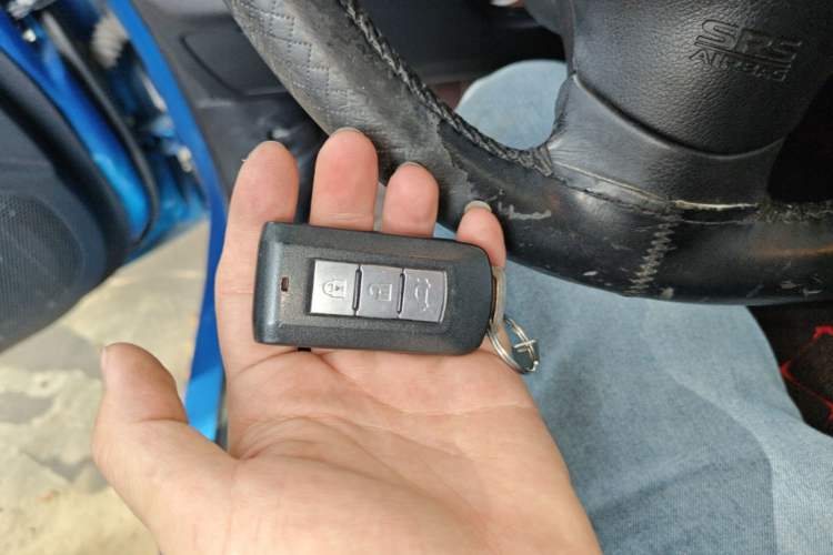 Used Mitsubishi Lancer EX 2015 1.8L CVT ZhiShang Edition China IV Standard Vehicle Key