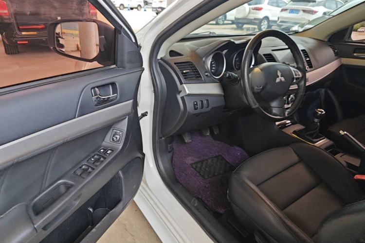 Used Mitsubishi Lancer EX 2015 1.8L Manual ZhiShang Edition China IV Driver Seat