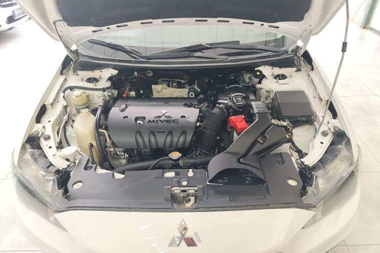Used Mitsubishi Lancer EX 2015 1.8L Manual ZhiShang Edition China V Standard Engine Bay