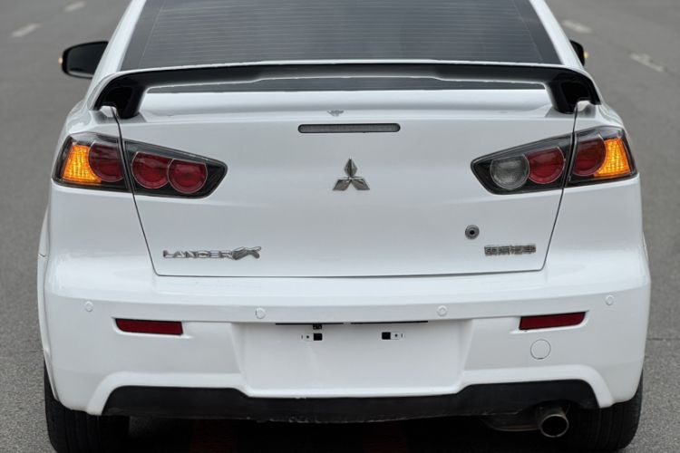 Used Mitsubishi Lancer EX 2015 1.8L CVT ZhiShang Edition China V Standard Exterior 2
