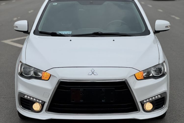 Used Mitsubishi Lancer EX 2015 1.8L CVT ZhiShang Edition China V Standard Exterior 5