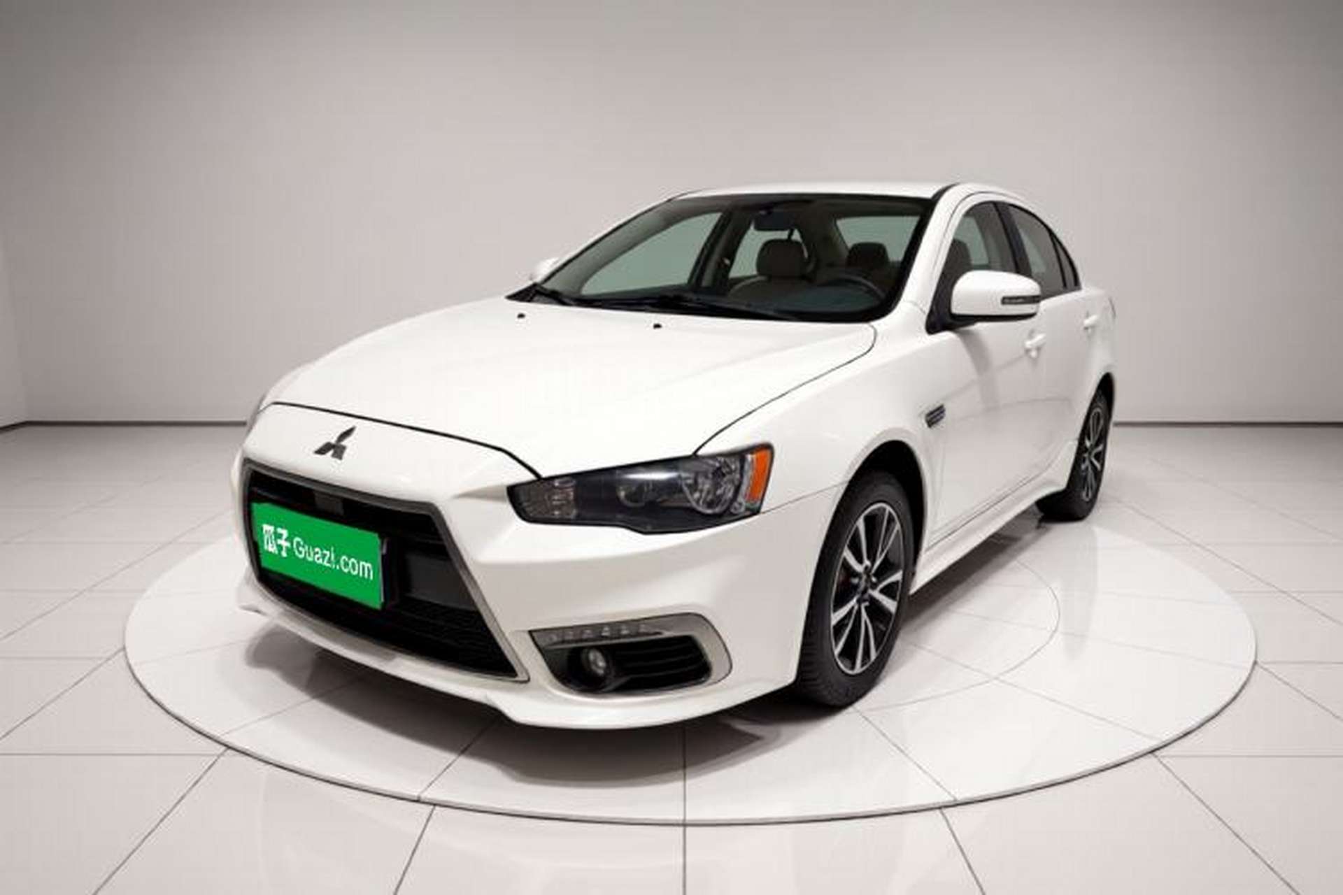 Used Mitsubishi Lancer EX 2015 1.8L CVT ZhiShang Edition China V Standard Front Left 45 Deg