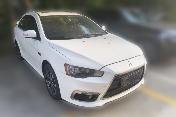 Used Mitsubishi Lancer EX 2015 1.8L Manual ZhiShang Edition China IV Front Right 45 Deg