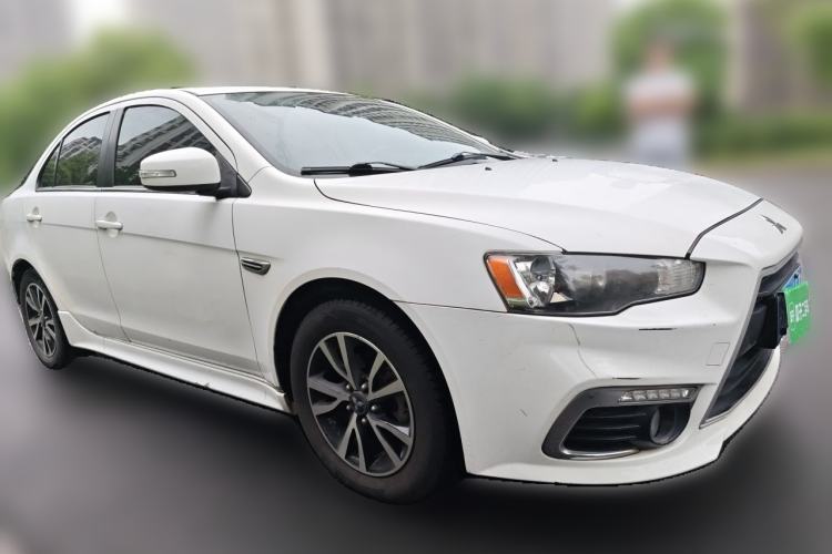 Used Mitsubishi Lancer EX 2015 2.0L CVT Flagship Edition Front Right 45 Deg