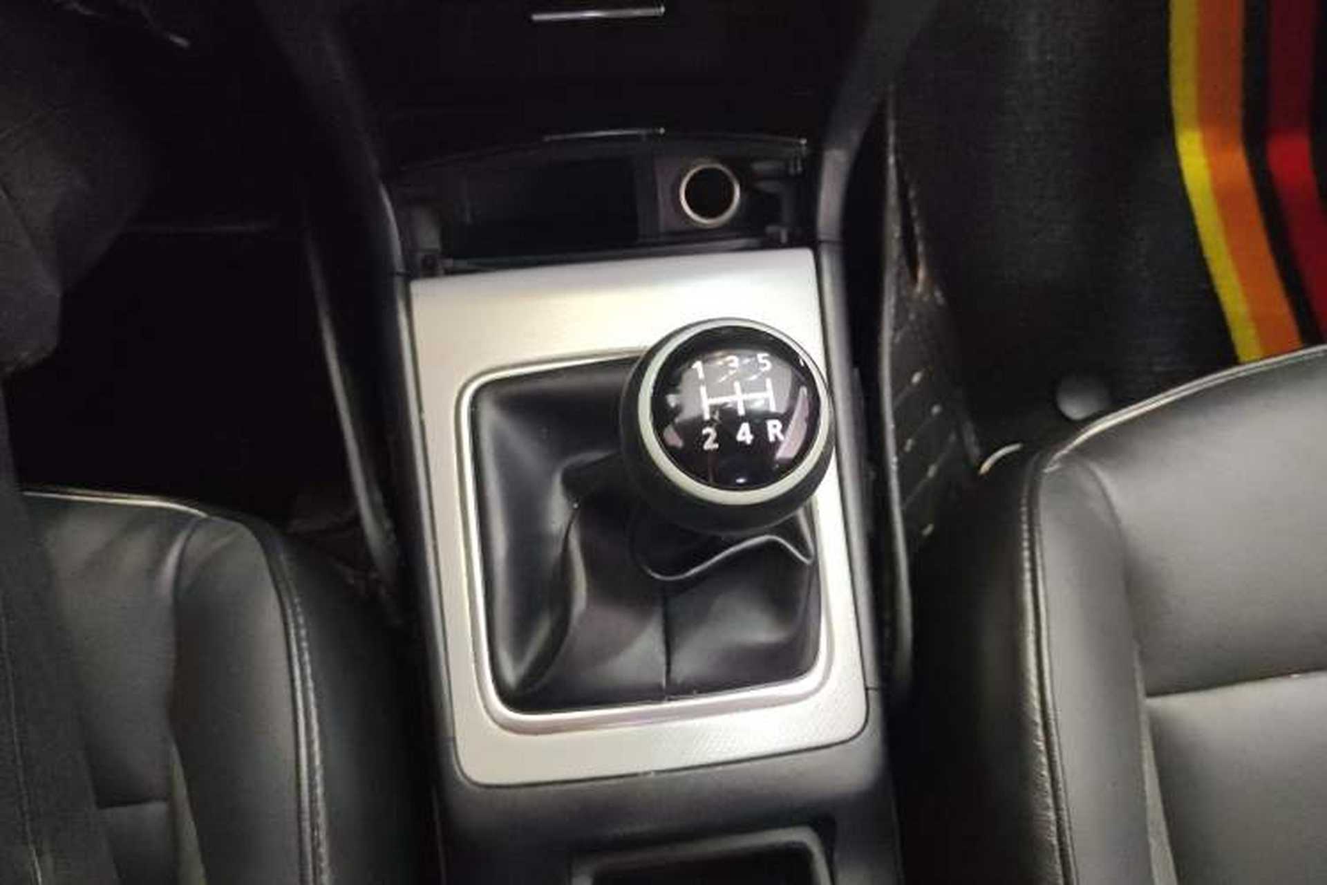 Used Mitsubishi Lancer EX 2015 1.8L Manual ZhiShang Edition China V Standard Gear Lever
