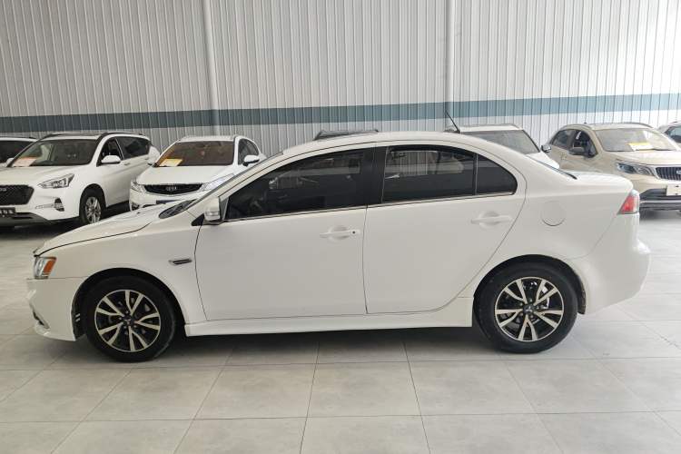 Used Mitsubishi Lancer EX 2015 1.8L Manual ZhiShang Edition China V Standard Left Side