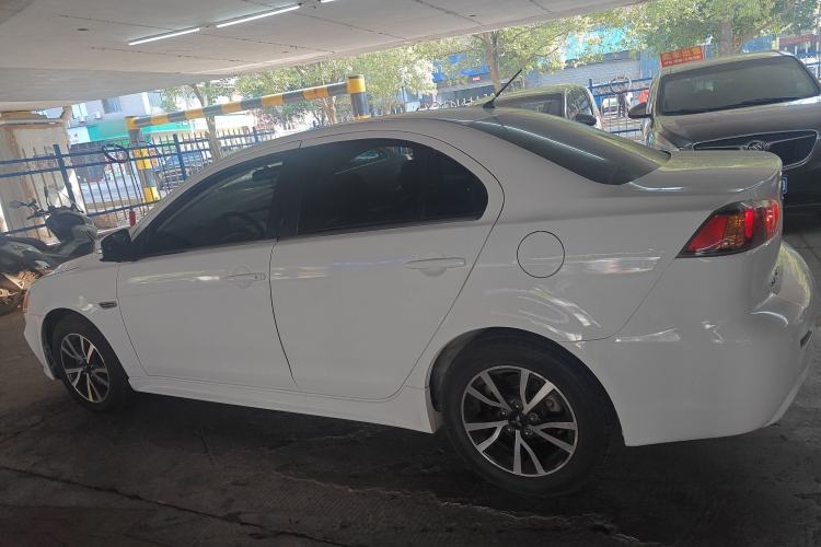 Used Mitsubishi Lancer EX 2015 1.8L CVT ZhiShang Edition China IV Standard Left Side